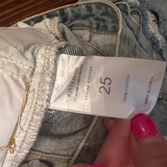 KITTENISH Lacy Distressed Light Wash Denim Jeans Size 25 Side Slit - Picture 6 of 7